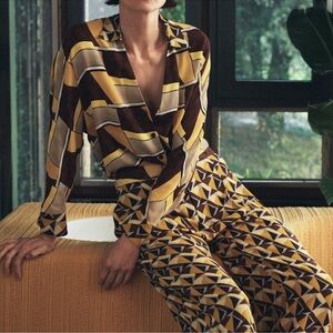 Zara button down long sleeve shirt.